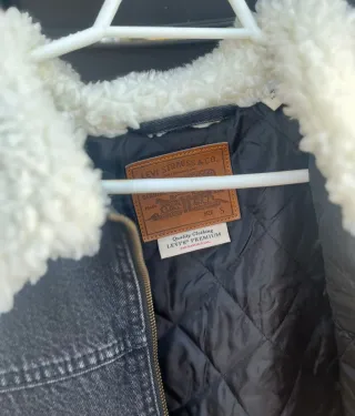 Chaqueta Levi's Negra Borreguita Talla S
