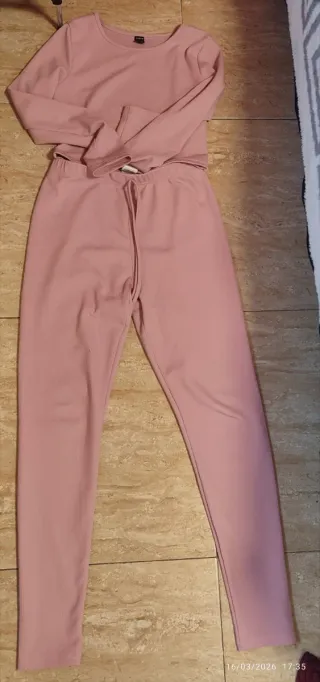 Conjunto top y pantalón rosa