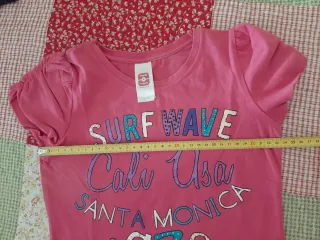 Camiseta fucsia.Talla 134-140cm.