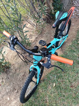 COMO NUEVA Megamo 20" Air Bici infantil 6v Shimano