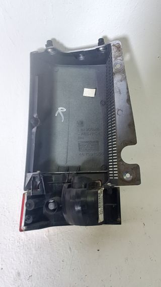 FARO ANTINIEBLA TRASERO DERECHO OPEL MERIVA 832620