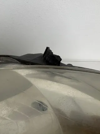 Faro Delantero Derecho Toyota Yaris