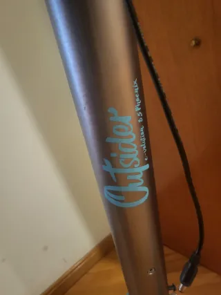 Patinete Eléctrico con Casco