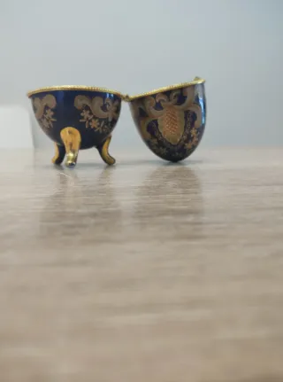 Huevo joyero tipo Faberge azul y dorado