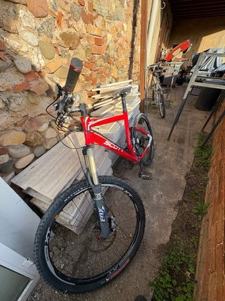 Bicicleta Scott Genius MC Roja