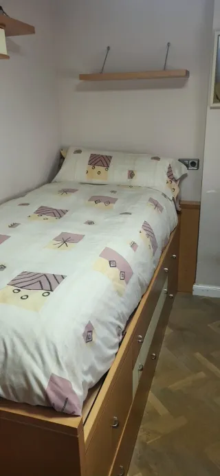 Habitación juvenil seminueva