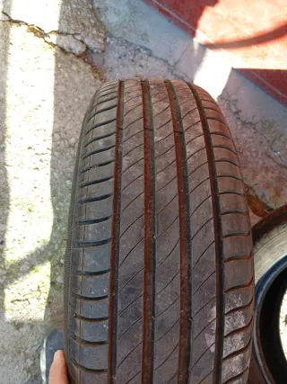 Neumáticos de coche