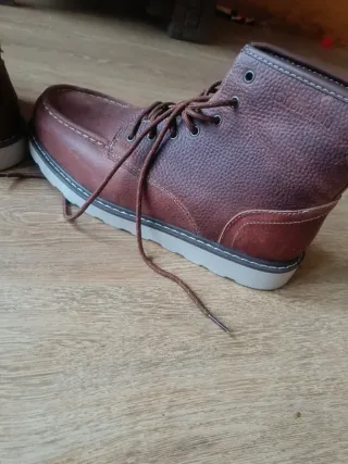 Botas Stronghold Moc Toe Marrones tipo Red Wing