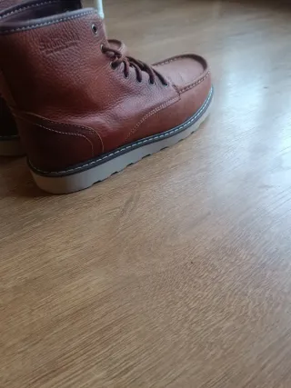 Botas Stronghold Moc Toe Marrones tipo Red Wing