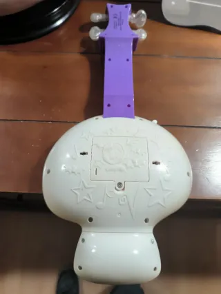 Guitarra Vampirina Luces y Sonidos