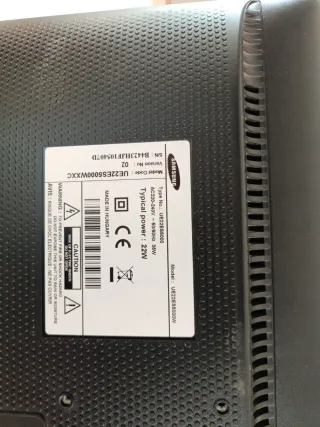 Samsung TV 22 - No Smart TV