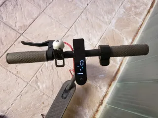 Patinete Xiaomi Mi Electric Scooter 365