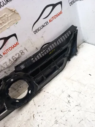 Rejilla Delantera VW Golf IV 2005