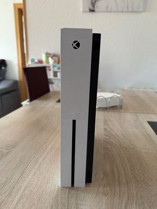 Xbox One S Blanca