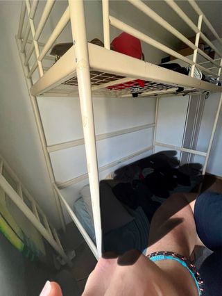 Estructura litera metal blanco con escalera