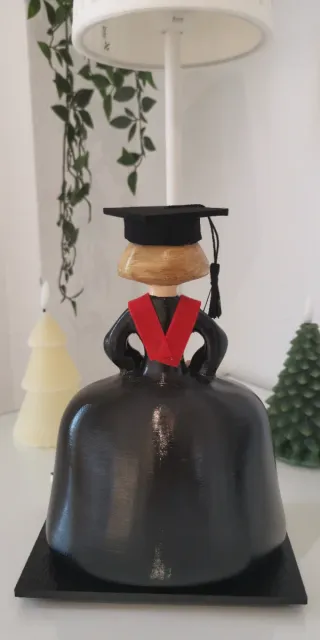 Figura Menina Graduada