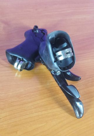 Manetas Freno/cambio Shimano 105 3x9v