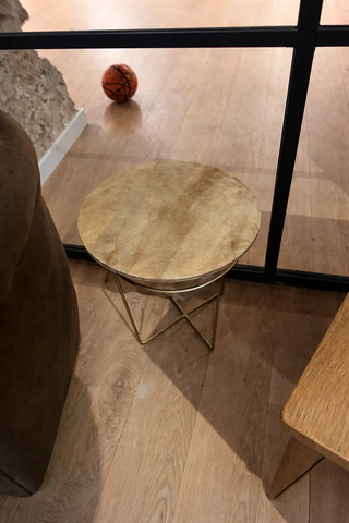 Mesa Auxiliar Nórdica Madera y Patas Doradas