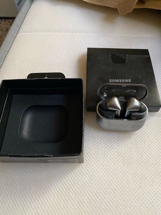 Samsung Galaxy Buds 3 Pro - Gris/Plata