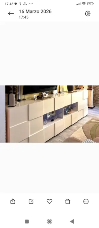Mueble de salón blanco con cristal