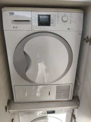 Secadora Beko 8kg A+ Averiada