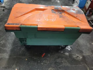 Contenedor profesional para baterías usadas