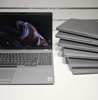 Dell 5511 i7-10850H 16GB RAM Plata