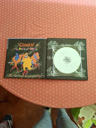 Libro Queen con disco a kind of magic