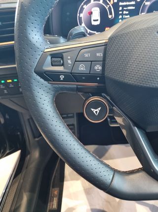 CUPRA LEON VZ SPORTOURER 1.5 EHYBRID 272 CV 2025