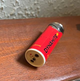 MECHERO ELECTRÓNICO LATA BEBIDA DYNAMITE ANTIGUA