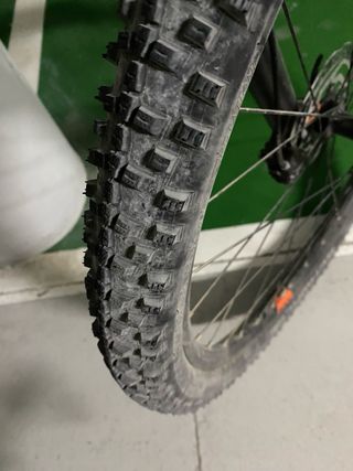 Bicicleta Cube Analog Verde/Naranja