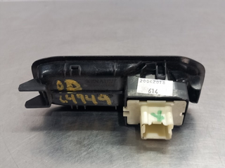 MANDO ELEVALUNAS DELANTERO DERECHO DACIA DUSTER I