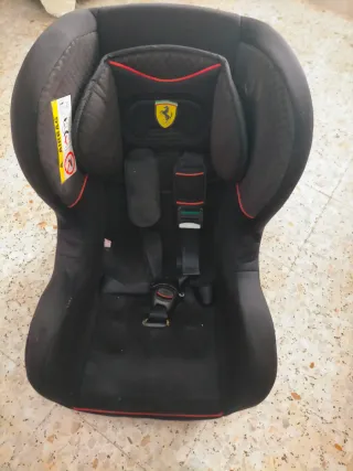 Silla de coche Ferrari para bebé