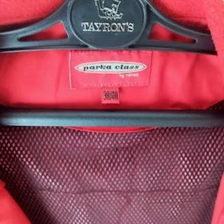 Parka roja Venca Talla 40