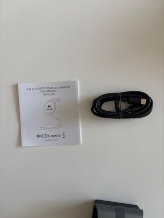 Cargador 3 en 1 Qi2 Friendly