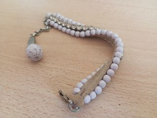 Bellissimo bracciale Radà, perle bianche e strass