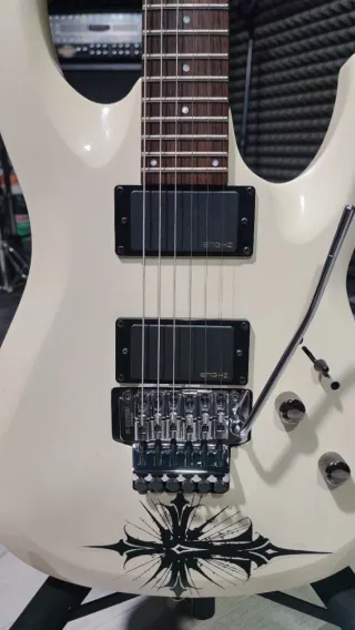 Guitarra Eléctrica Clevan CX-82 FR