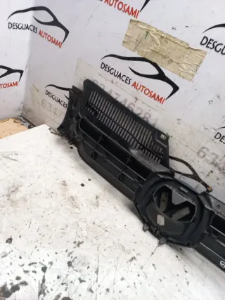 Rejilla VW Golf V 1.9 TDI 2009