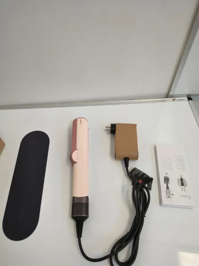 Plancha  moldeador de pelo Dyson  E5Y4539