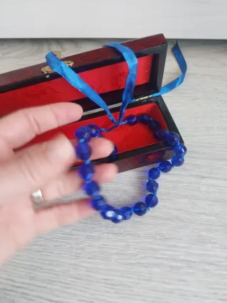 Conjunto collar y pendientes antiguos