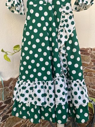 Traje de flamenca verde y blanco niña para disfraz