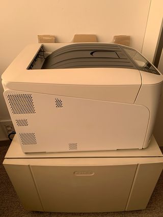 Impresora Láser color Oki C824