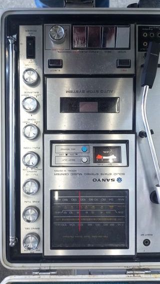 Sanyo G-2615H Centro Musical Estéreo