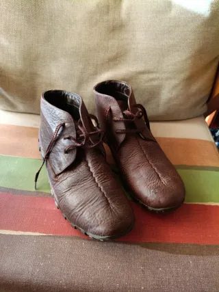 Botines de piel marrones