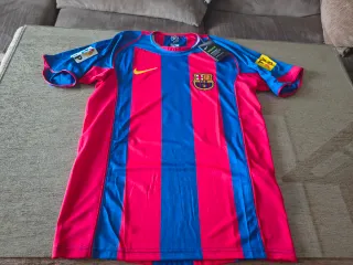 Camiseta FC Barcelona Retro 2004 Nike