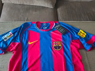 Camiseta FC Barcelona Retro 2004 Nike