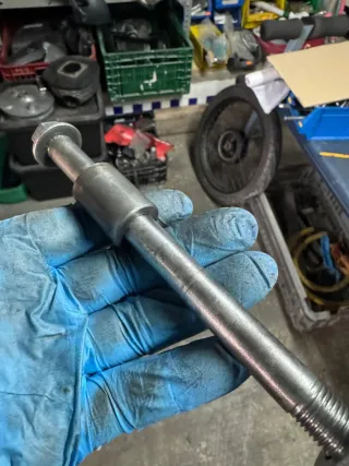 Eje Rueda Delantera Honda Scoopy 75