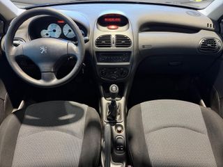Peugeot 206 1.4 75 Quiksilver