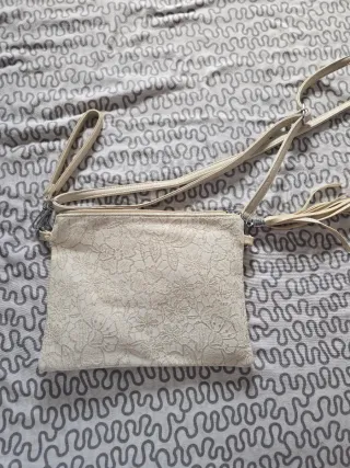 Bolsos y mochilas variados