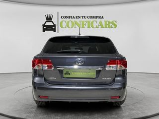Toyota Avensis 2.0 150D EXECUTIVE TS